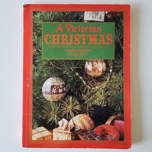 Victorian Christmas Decorations Press Out & Assemble Die‎ Cut Ornaments Kit 1990